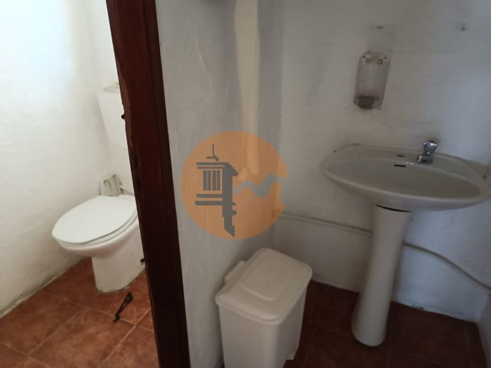 Image No.40-5 Bed House for sale