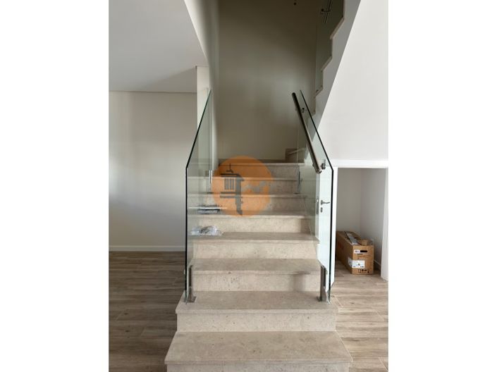 Image No.15-4 Bed House for sale