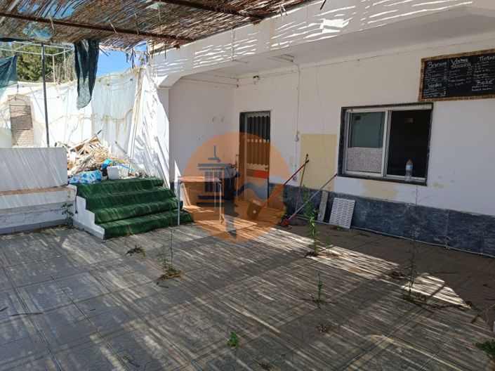 Image No.10-5 Bed Property for sale