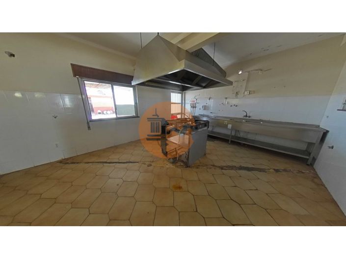 Image No.57-5 Bed Property for sale