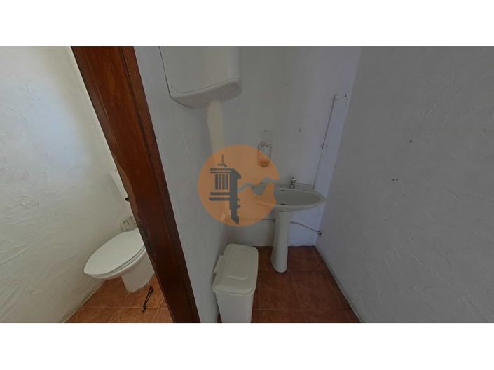 Image No.59-5 Bed Property for sale