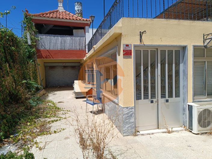 Image No.41-5 Bed Restaurant for sale