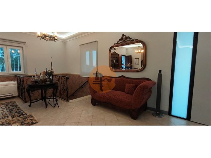 Image No.19-5 Bed House for sale