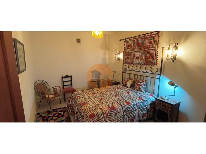 Image No.33-5 Bed House for sale