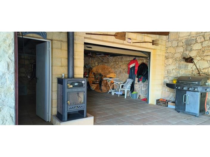 Image No.48-5 Bed House for sale