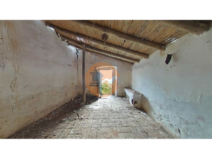 Image No.33-1 Bed House for sale