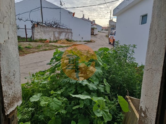 Image No.4-1 Bed House for sale