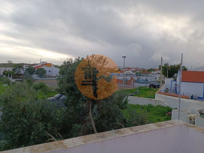 Image No.24-4 Bed House for sale