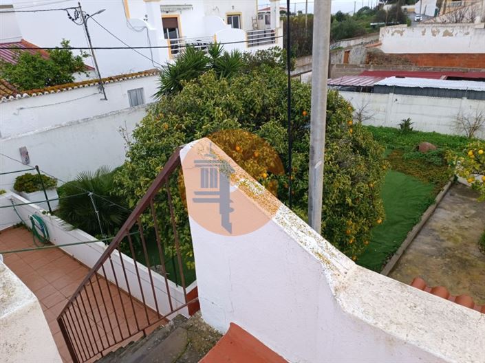 Image No.25-4 Bed House for sale