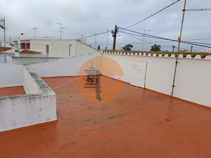 Image No.27-4 Bed House for sale