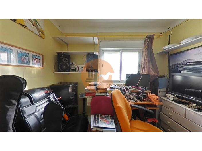 Image No.12-3 Bed House for sale