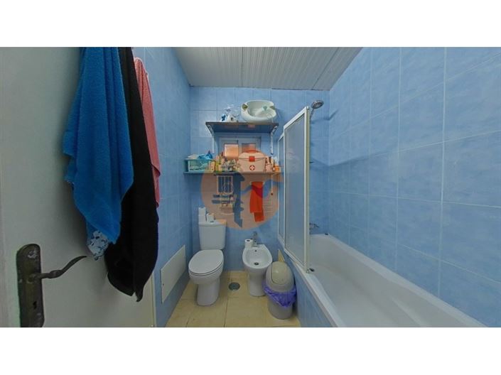 Image No.21-3 Bed House for sale