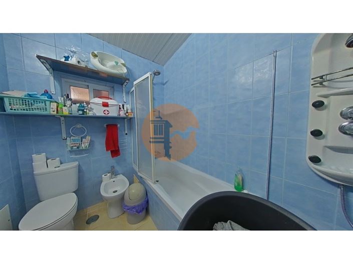 Image No.24-3 Bed House for sale