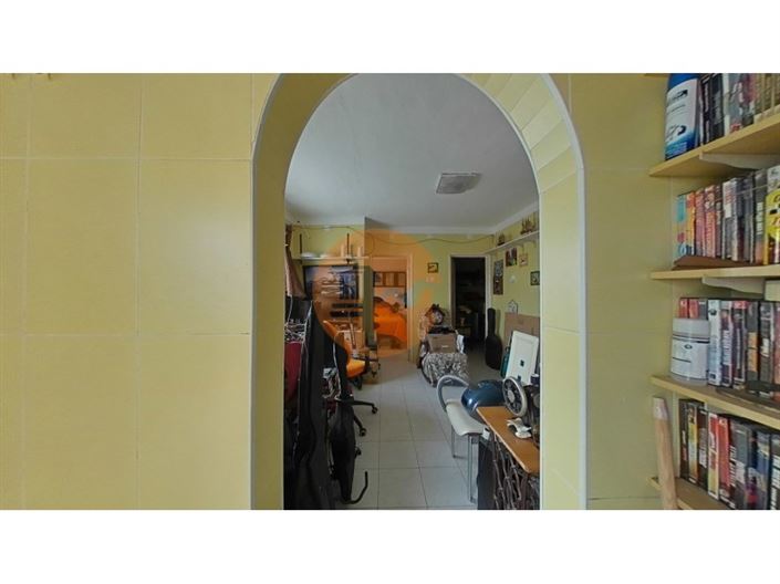 Image No.41-3 Bed House for sale