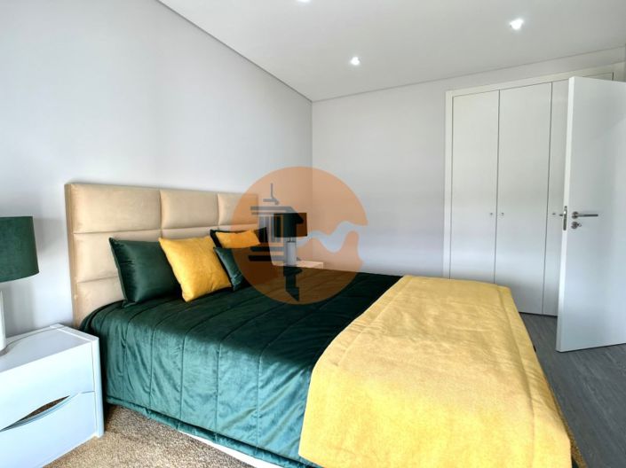 Image No.21-3 Bed Apartment for sale