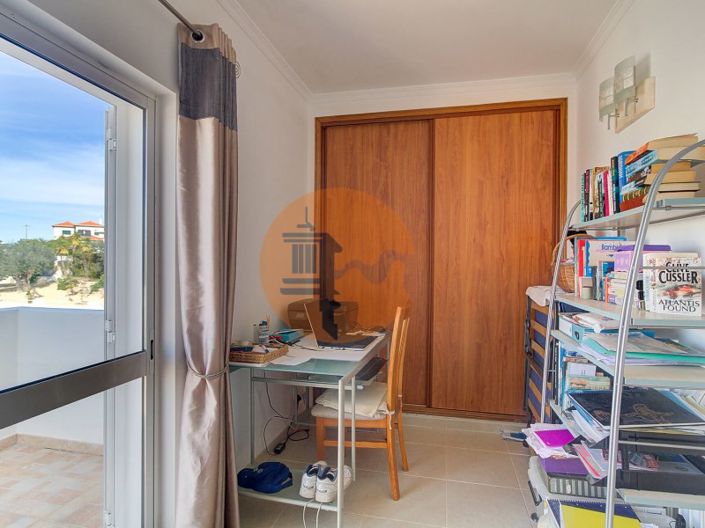 Image No.41-4 Bed House for sale