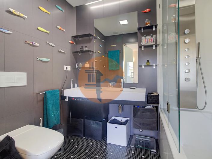 Image No.34-3 Bed House for sale