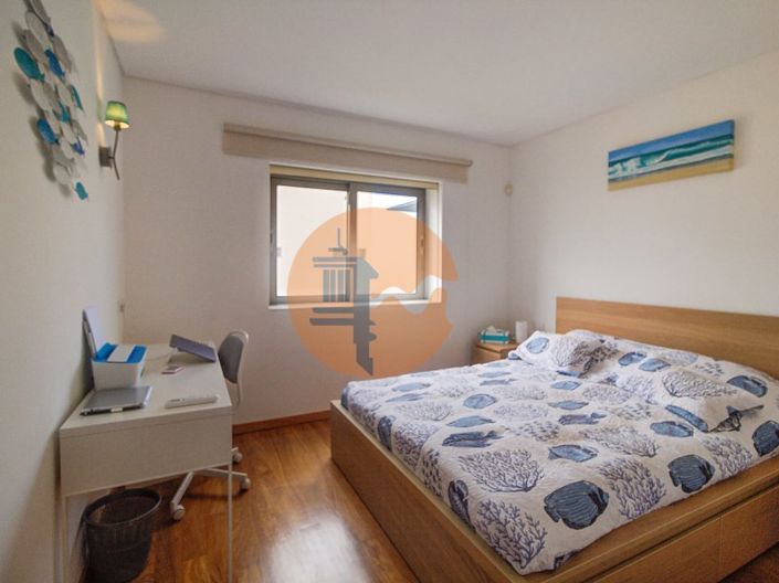 Image No.44-3 Bed House for sale