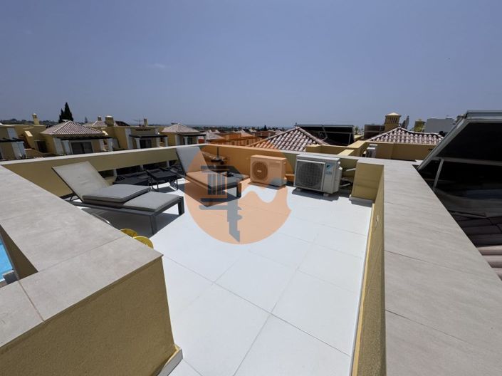 Image No.58-3 Bed House for sale