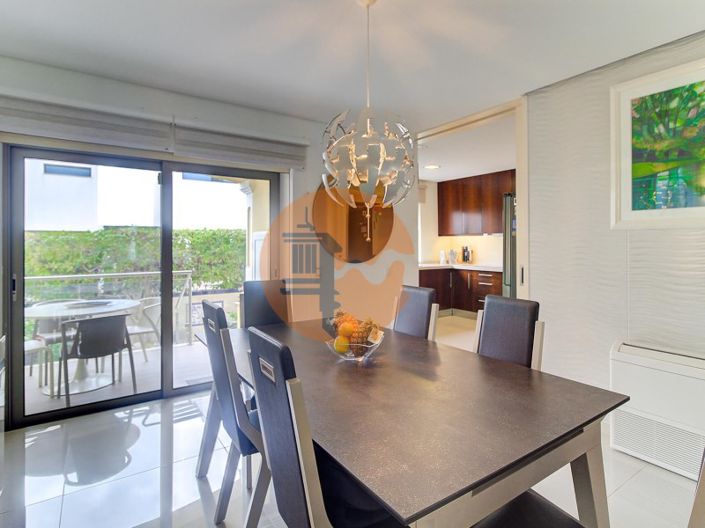 Image No.9-3 Bed House for sale