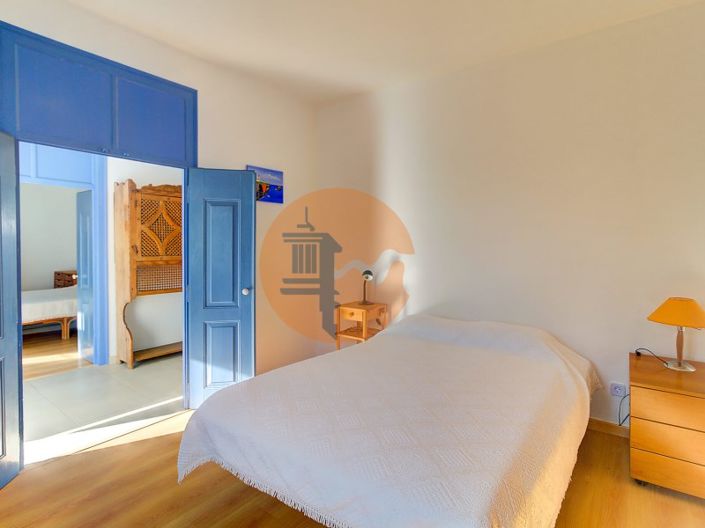 Image No.9-4 Bed House for sale