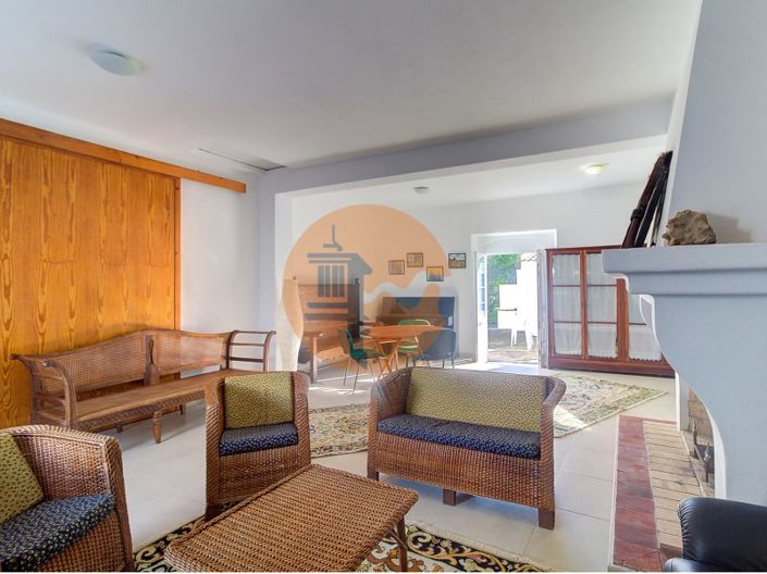 Image No.21-4 Bed Farmhouse for sale