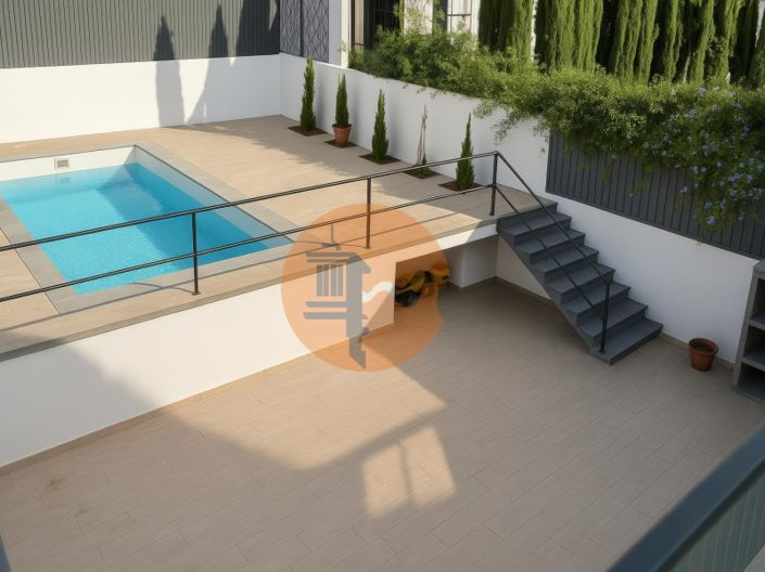 Image No.3-3 Bed House for sale