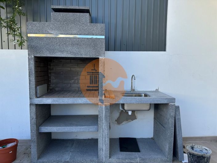 Image No.28-3 Bed House for sale