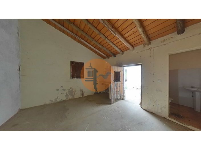 Image No.52-3 Bed House for sale