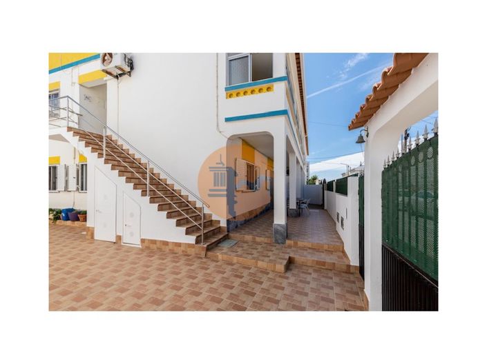 Image No.12-12 Bed Property for sale