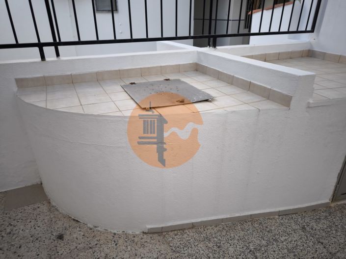 Image No.21-12 Bed Property for sale