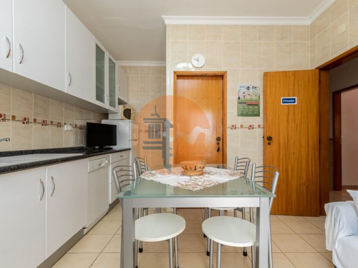 Image No.41-12 Bed Property for sale