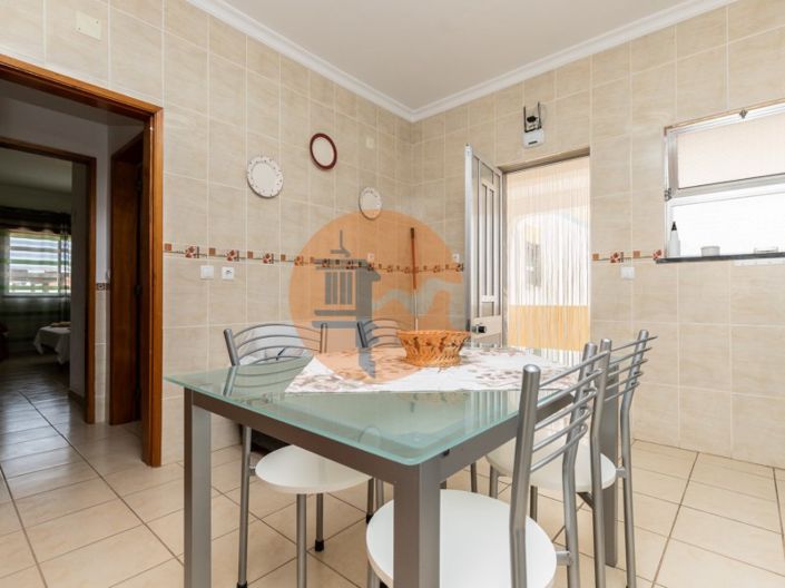 Image No.38-12 Bed House for sale