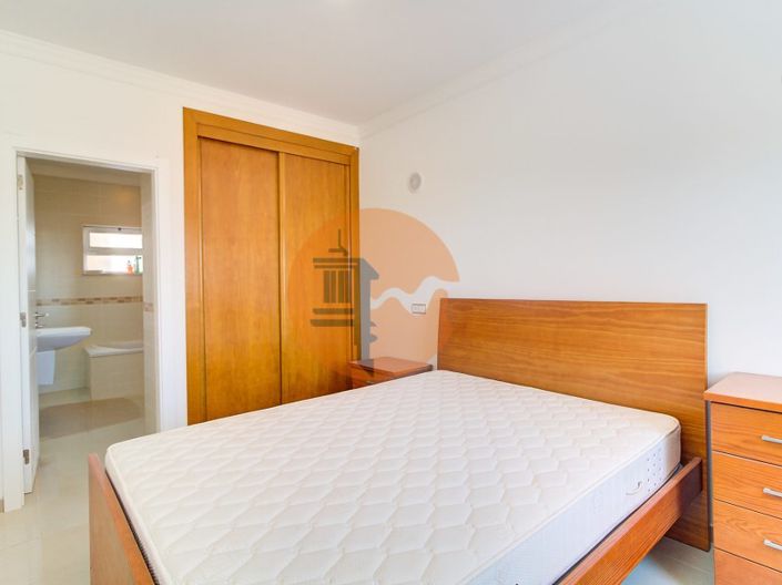 Image No.18-4 Bed House for sale