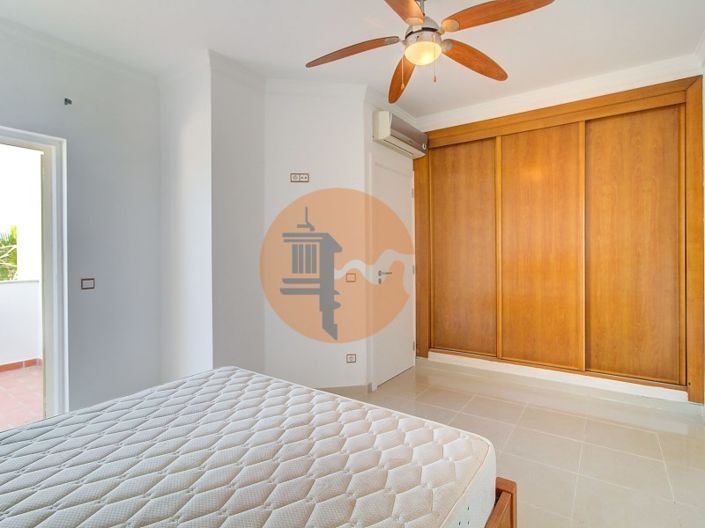 Image No.23-4 Bed House for sale