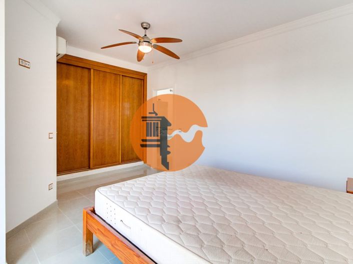 Image No.24-4 Bed House for sale