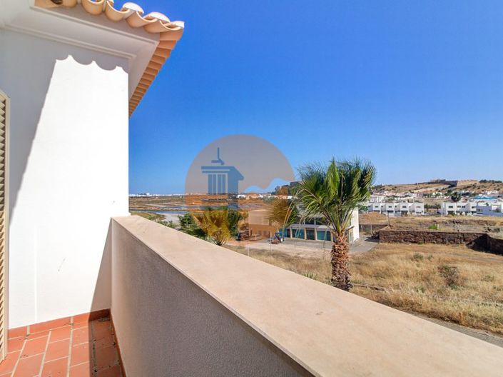 Image No.31-4 Bed House for sale