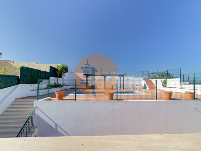 Image No.36-4 Bed House for sale