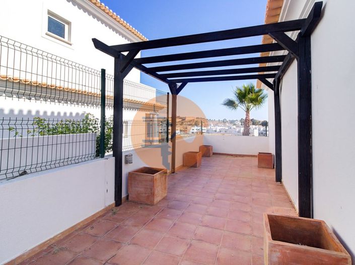 Image No.45-4 Bed House for sale