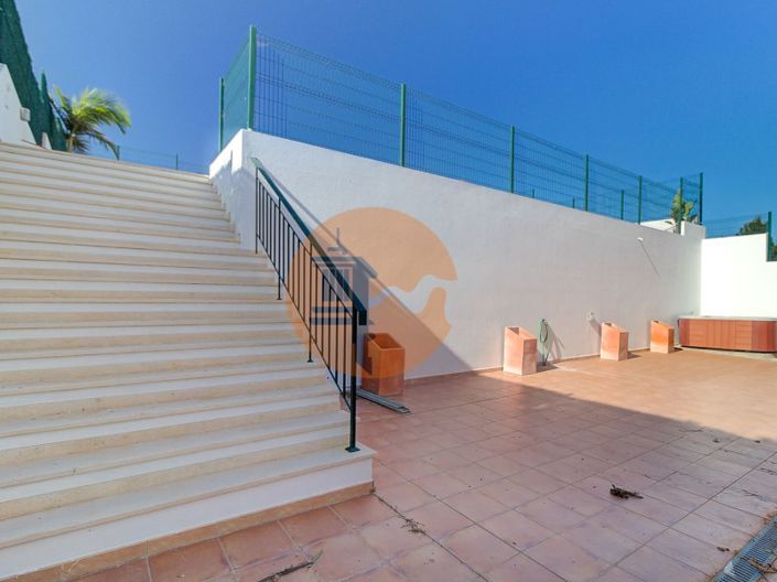 Image No.48-4 Bed House for sale