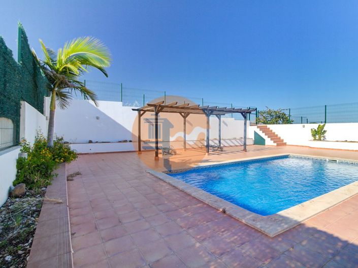 Image No.51-4 Bed House for sale