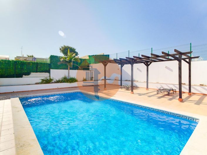 Image No.52-4 Bed House for sale