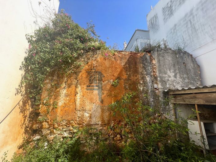 Image No.13-1 Bed House for sale