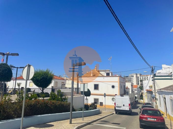 Image No.3-1 Bed House for sale