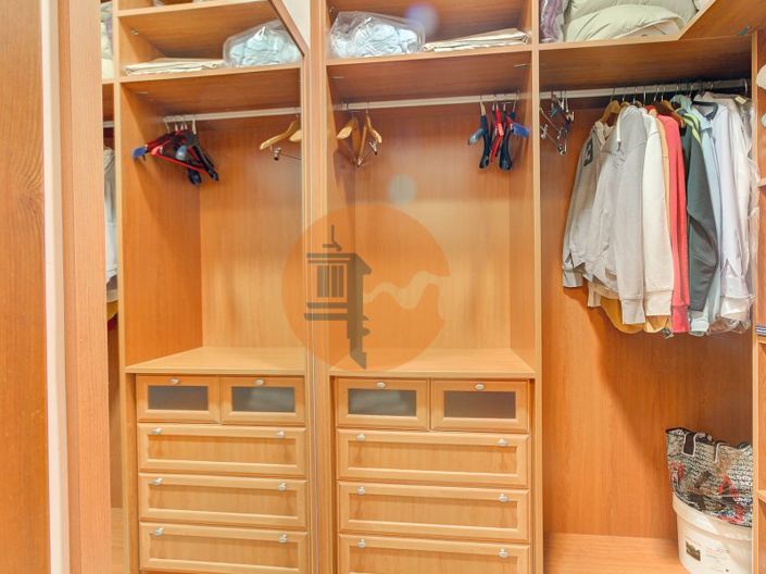 Image No.14-4 Bed House for sale