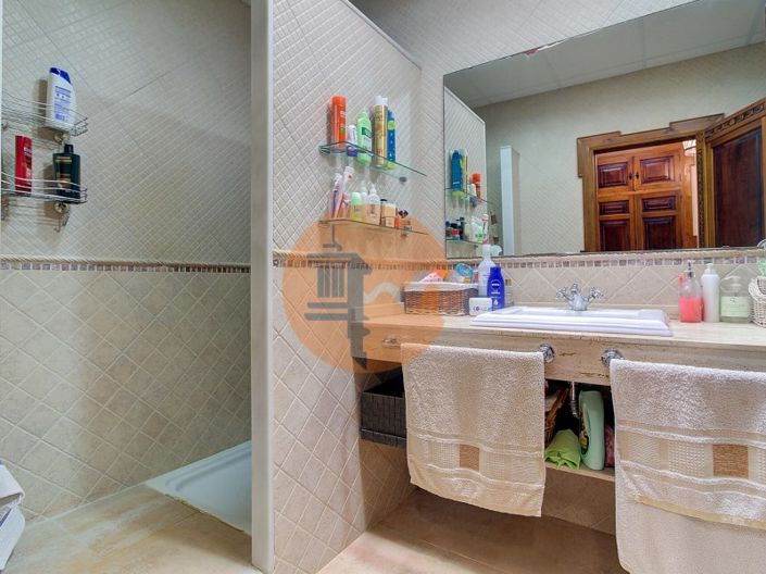 Image No.29-4 Bed House for sale