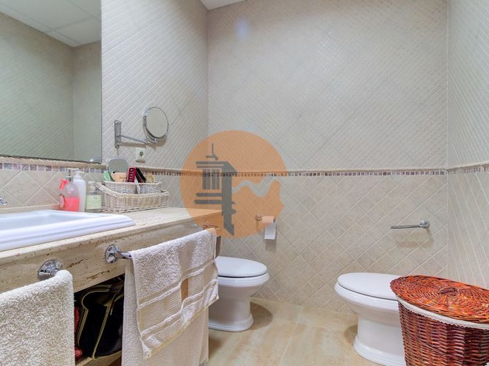 Image No.30-4 Bed House for sale