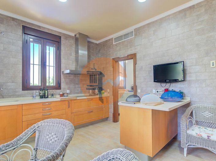 Image No.32-4 Bed House for sale