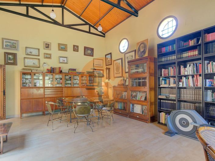 Image No.39-4 Bed House for sale