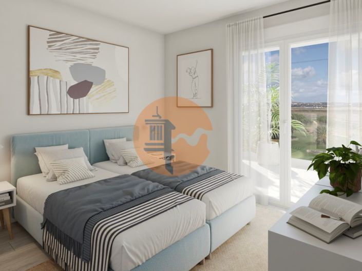 Image No.28-3 Bed Apartment for sale